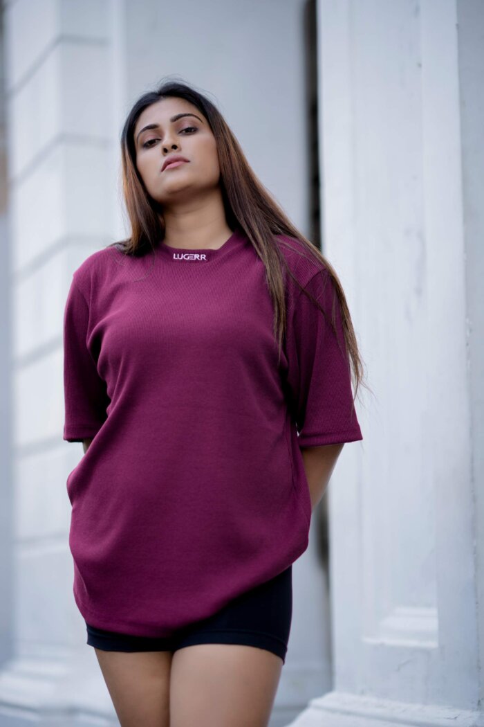 Lugerr High-neck oversized tee