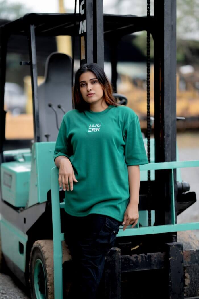 Lugerr High-neck oversized tee