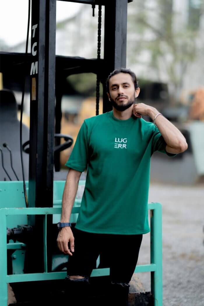 Lugerr High-neck oversized tee