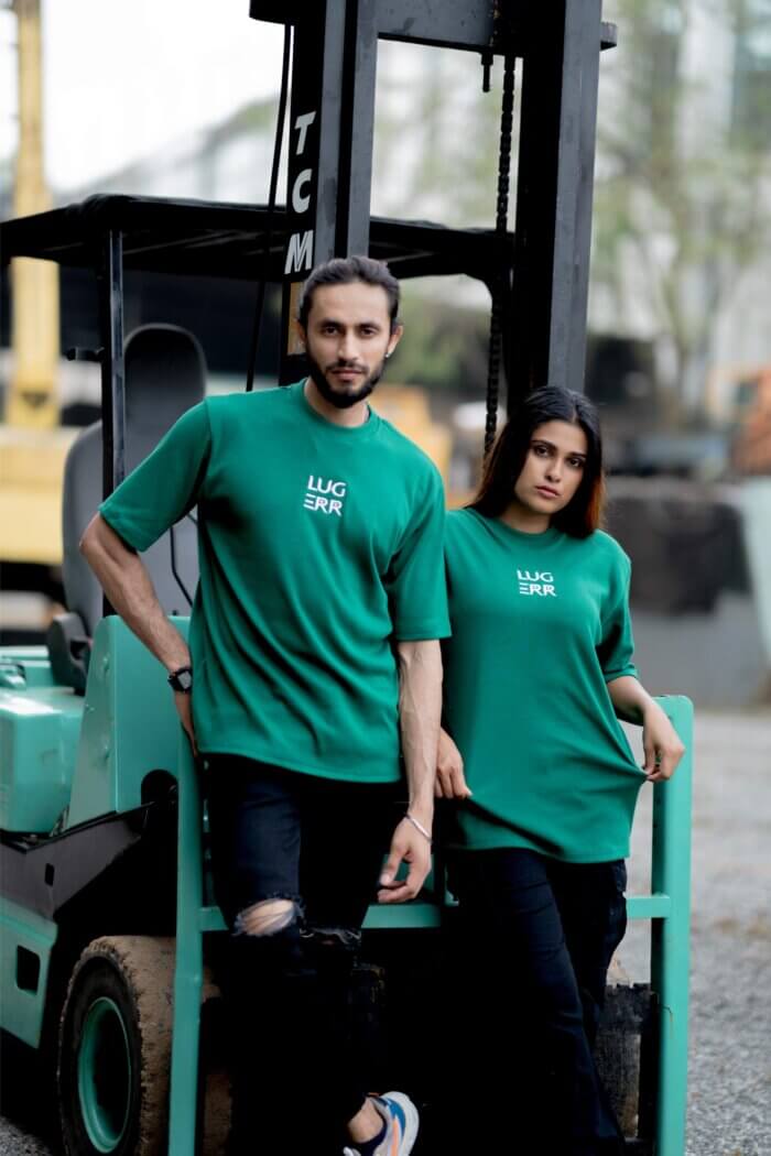 Lugerr High-neck oversized tee
