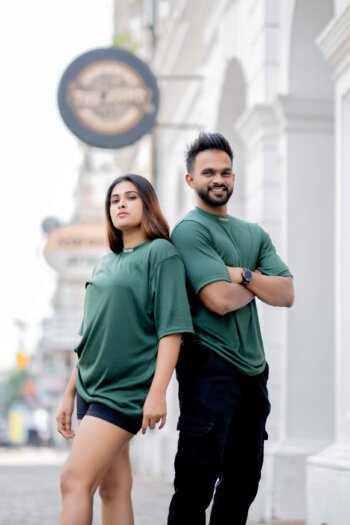 Lugerr High-neck oversized tee