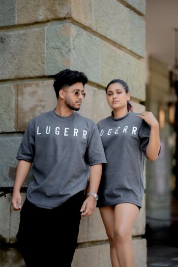Lugerr Prime high-necked oversized tee