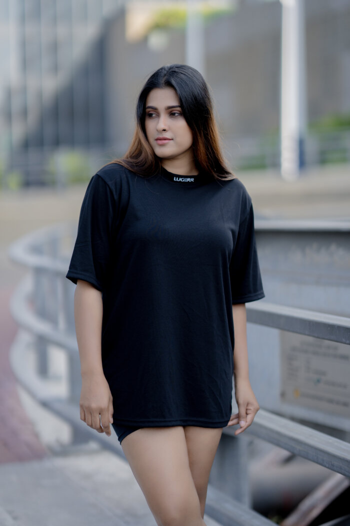 Lugerr high-necked oversized tee