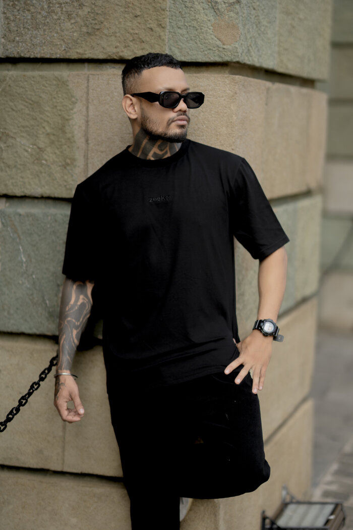 Zeeker Anime Printed Oversized Tee - Black ii - Image 4