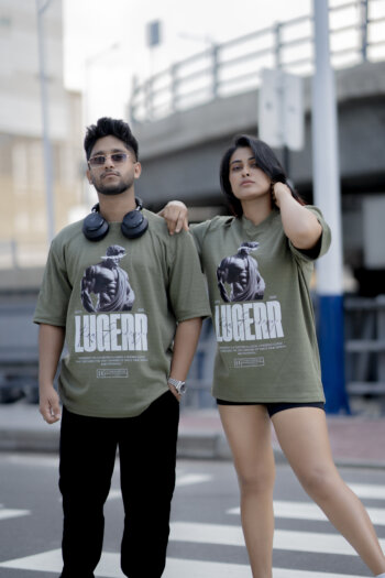 Lugerr RAW ENERGY high-necked oversized tee