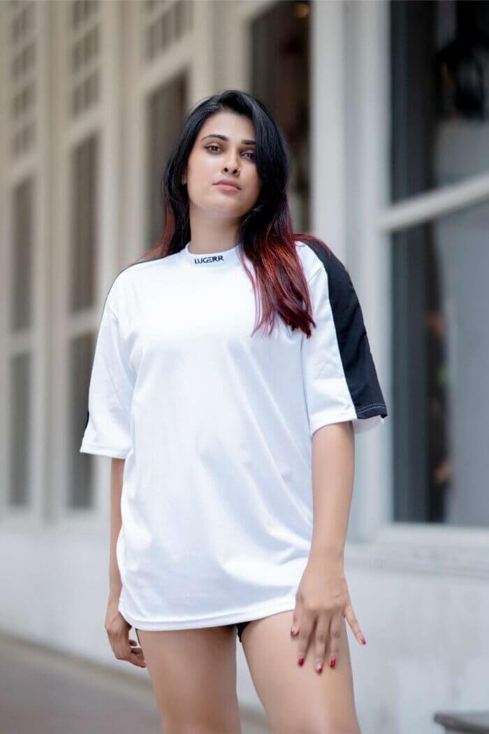 Lugerr Striped high neck oversized tee
