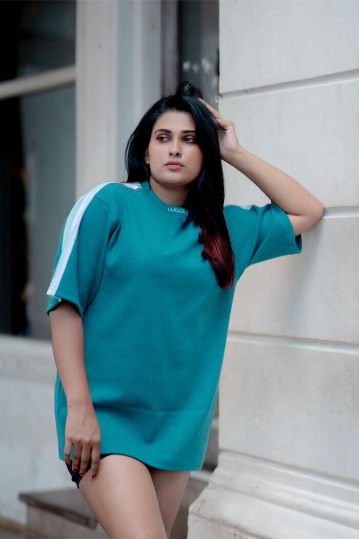 Lugerr Striped high neck oversized tee