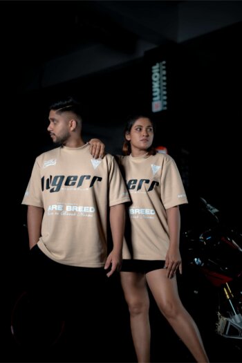 Lugerr Racing Club high neck oversized tee – Beige