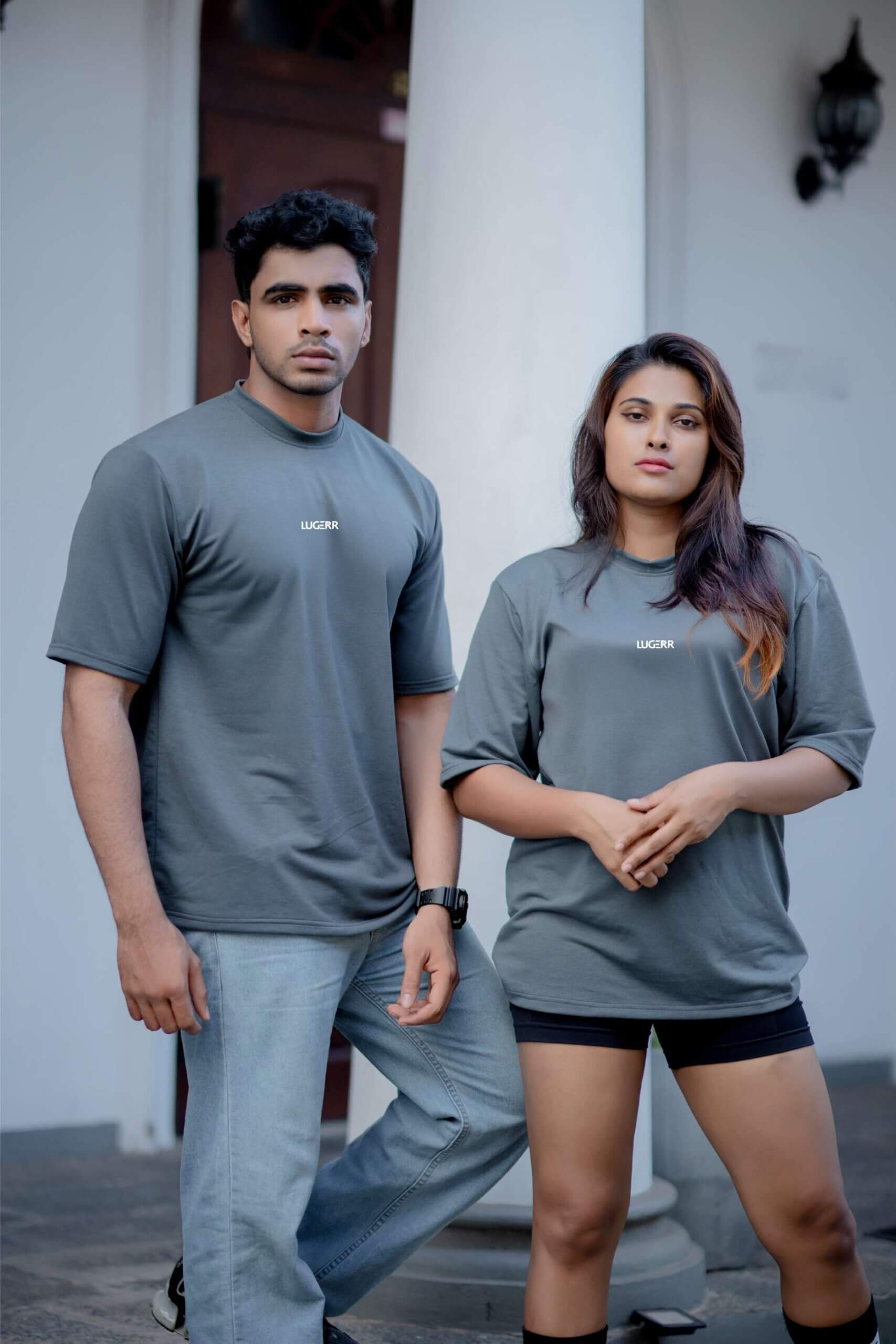 Lugerr Basic high neck oversized tee – Slate Gray